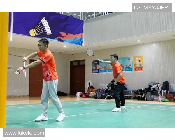 武汉羽毛球队默契配合探秘：团队协作如何助力竞技水平提升