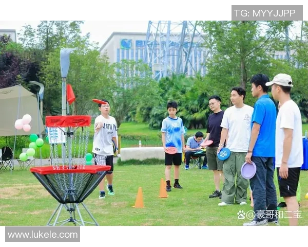 飞盘热潮席卷重庆揭秘飞盘队的训练与比赛状态